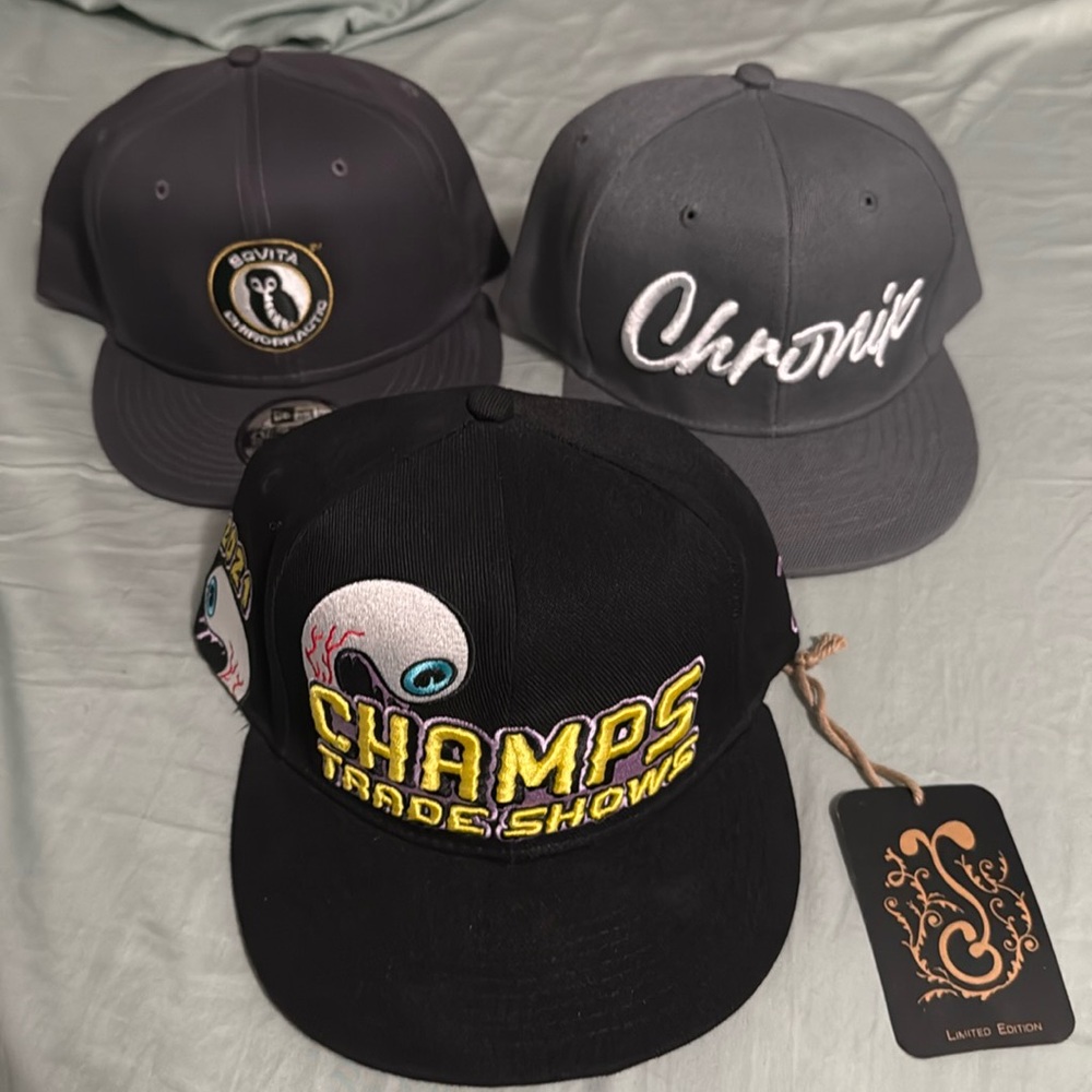 3 nice hats,  champs, chronix